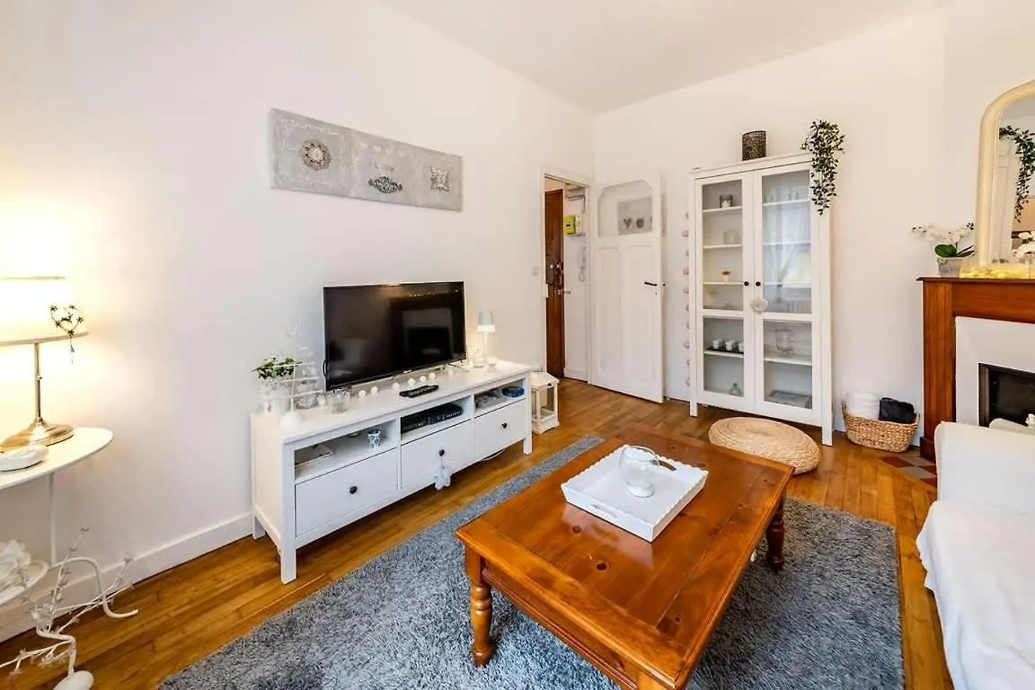 L'Aparte, Bel Appartement Lumineux Avec 1 Chambre رينز شقة