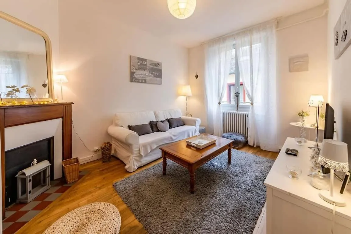 L'Aparte, Bel Appartement Lumineux Avec 1 Chambre Ρεν 0*,